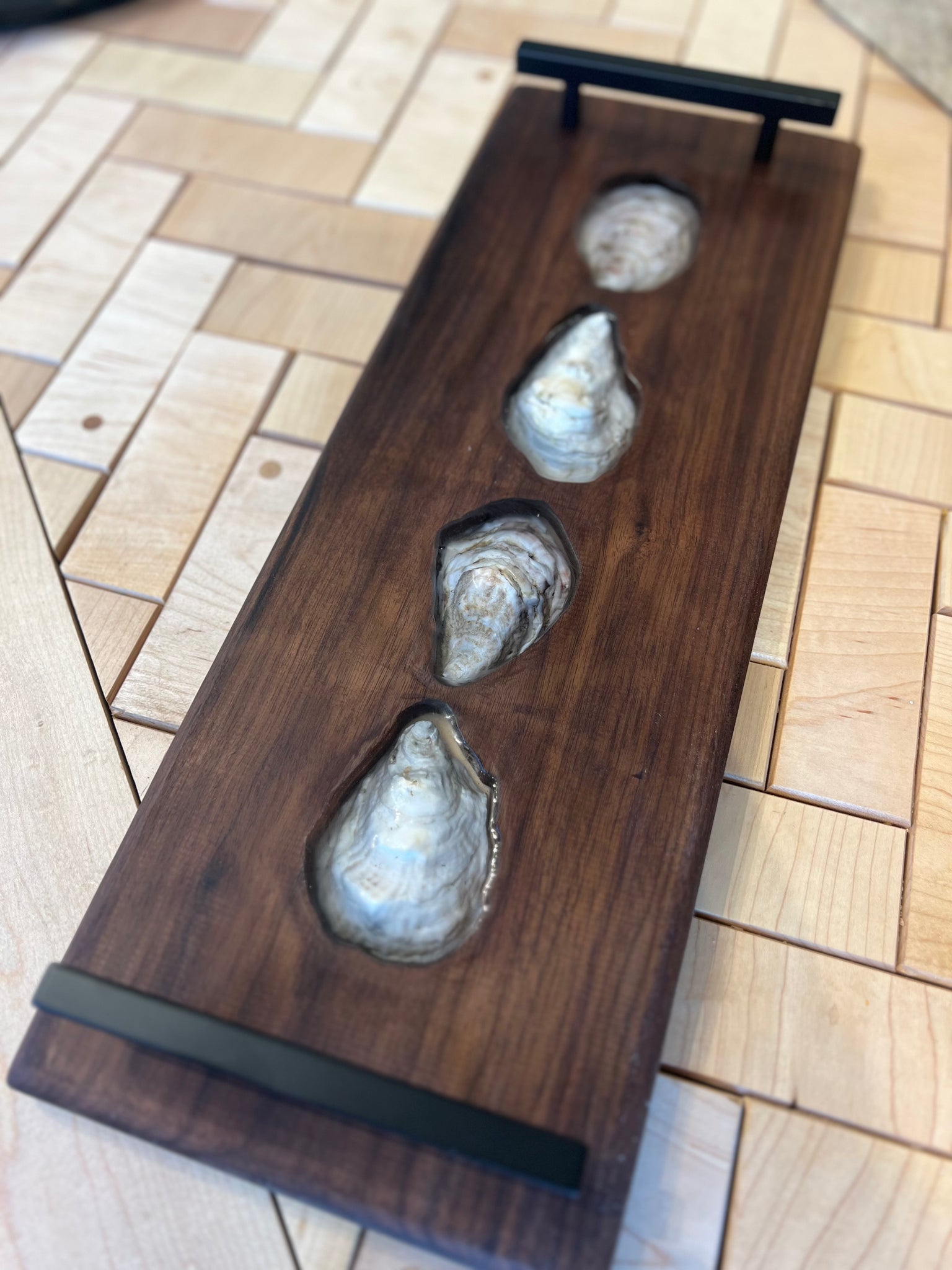 Walnut & Maine Oyster Center Piece