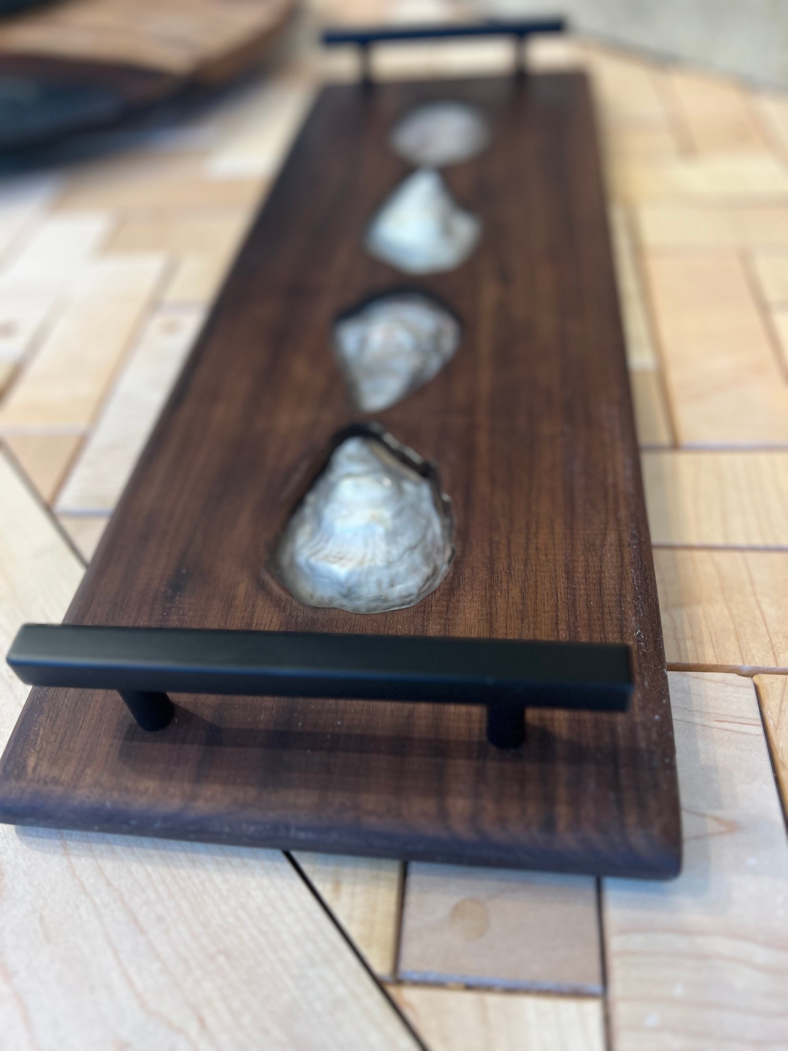 Walnut & Maine Oyster Center Piece