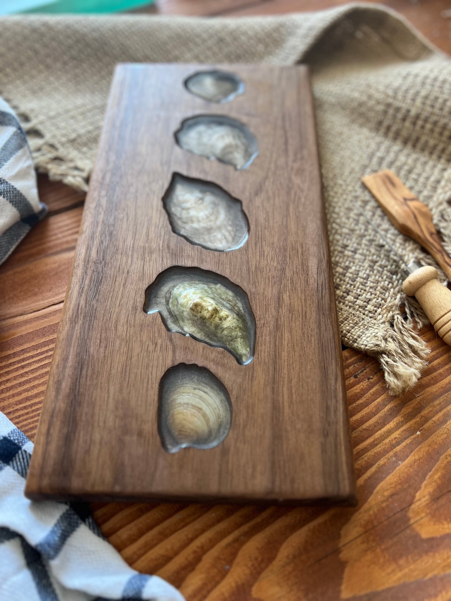 Walnut Oyster App Board