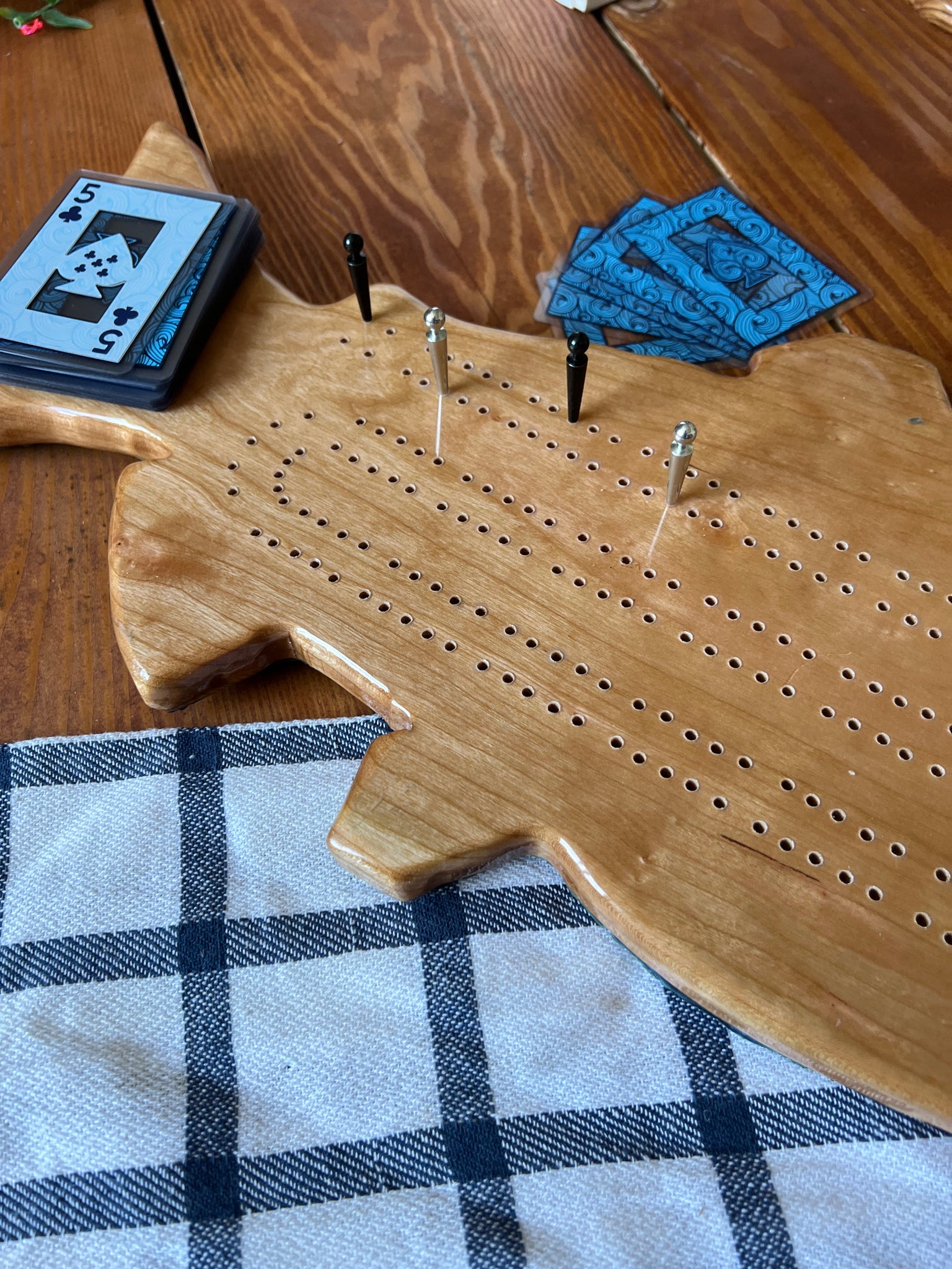 Salmon Cribbage Board